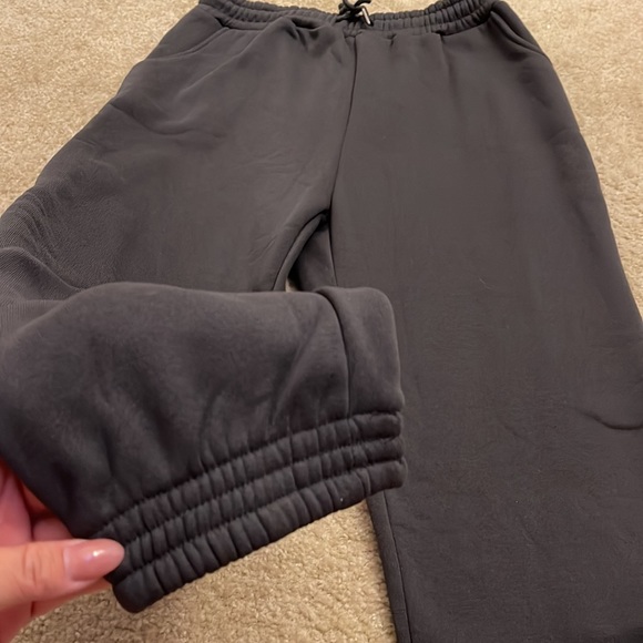 joggers - Picture 2 of 2